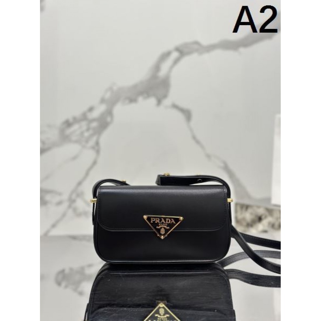 PRADA コピー ショルダーバッグ ロゴ 引き続き人気のアイテム プラダ