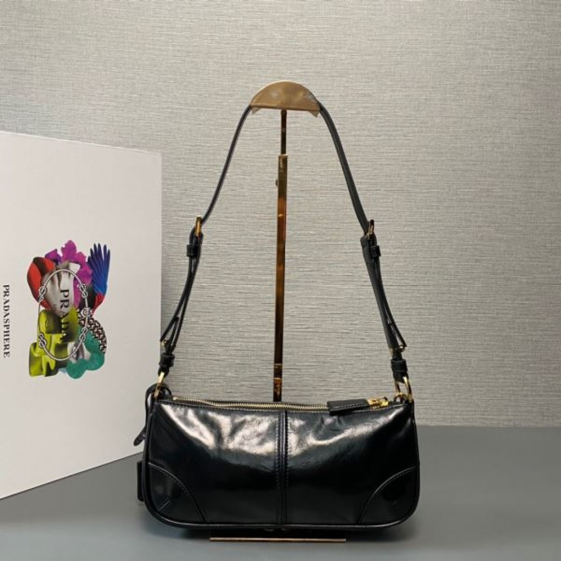 プラダ コピー ショルダーバッグ 新作上陸 お洒落女子必見 PRADA