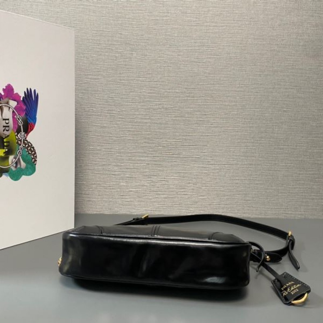 プラダ コピー ショルダーバッグ 新作上陸 お洒落女子必見 PRADA