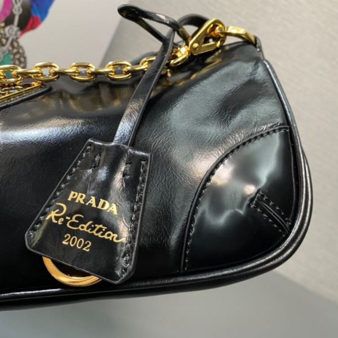 プラダ コピー ショルダーバッグ 新作上陸 お洒落女子必見 PRADA