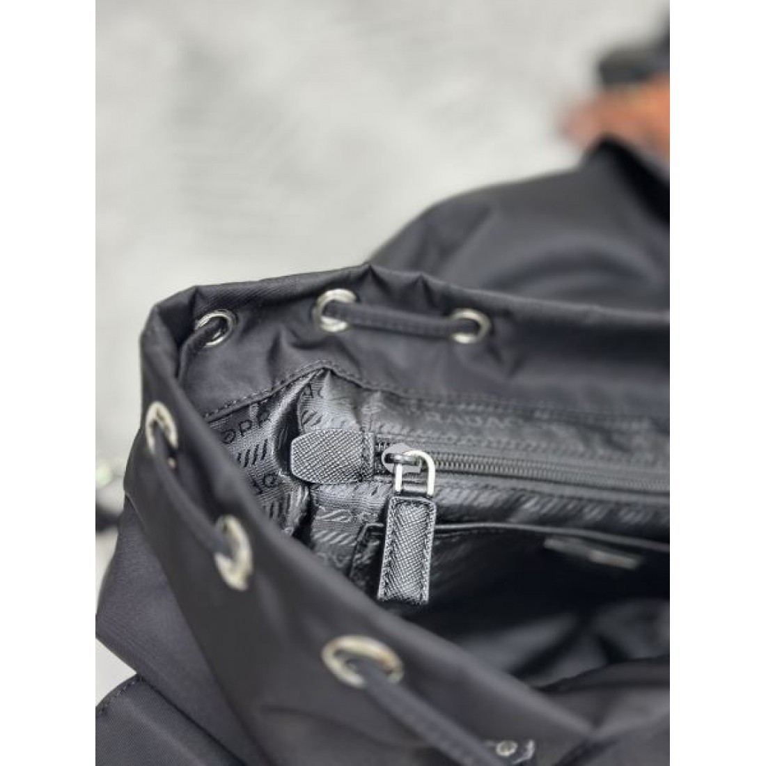 PRADA コピー バックパック ロゴ 目が離せない冬季新作 プラダ