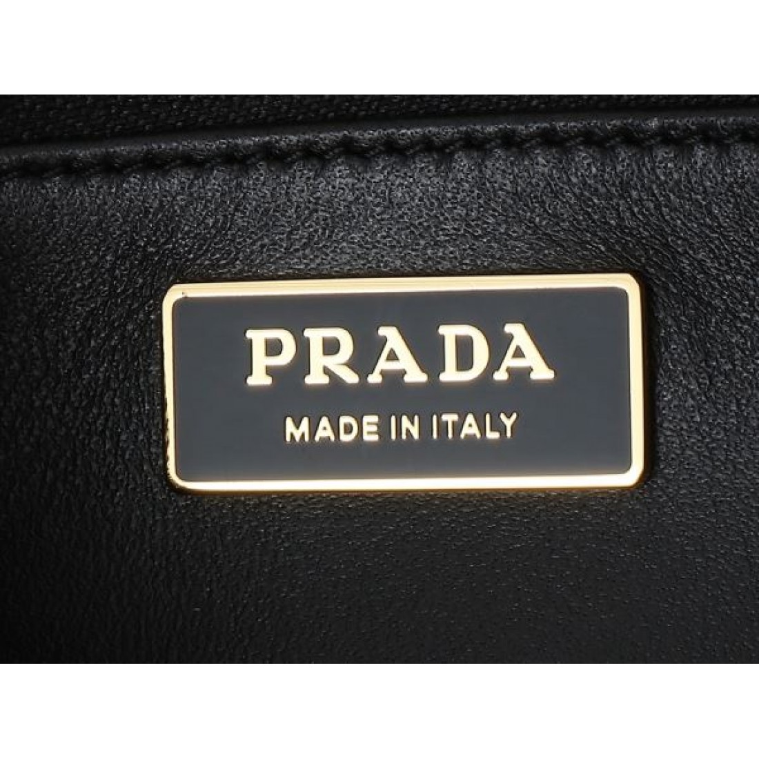 PRADA コピー ショルダーバッグ 最新作期間限定セール プラダ
