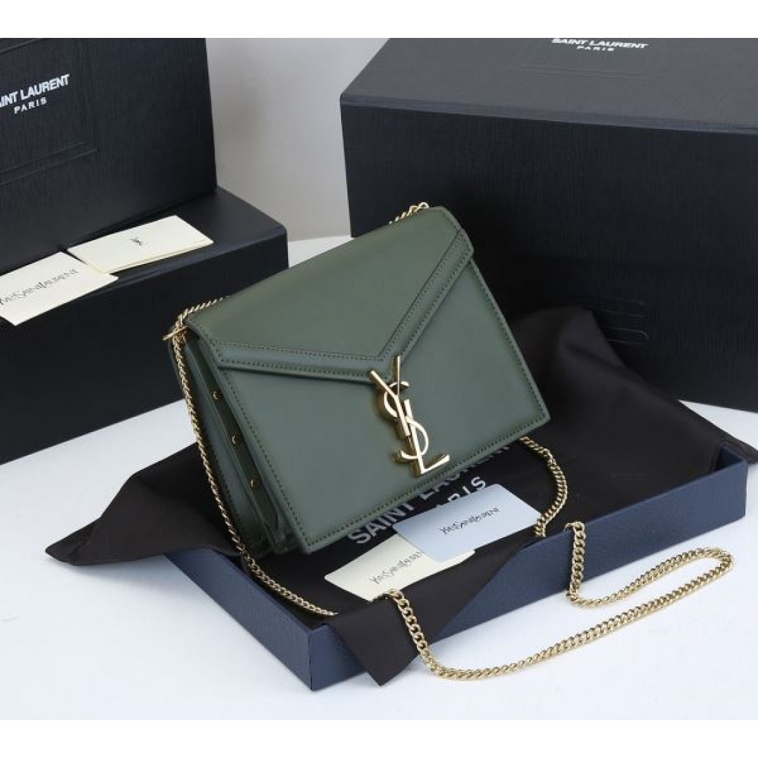 YSL イヴ サンローラン コピー ショルダーバッグ ロゴ 個性派ブランド SAINT LAURENT