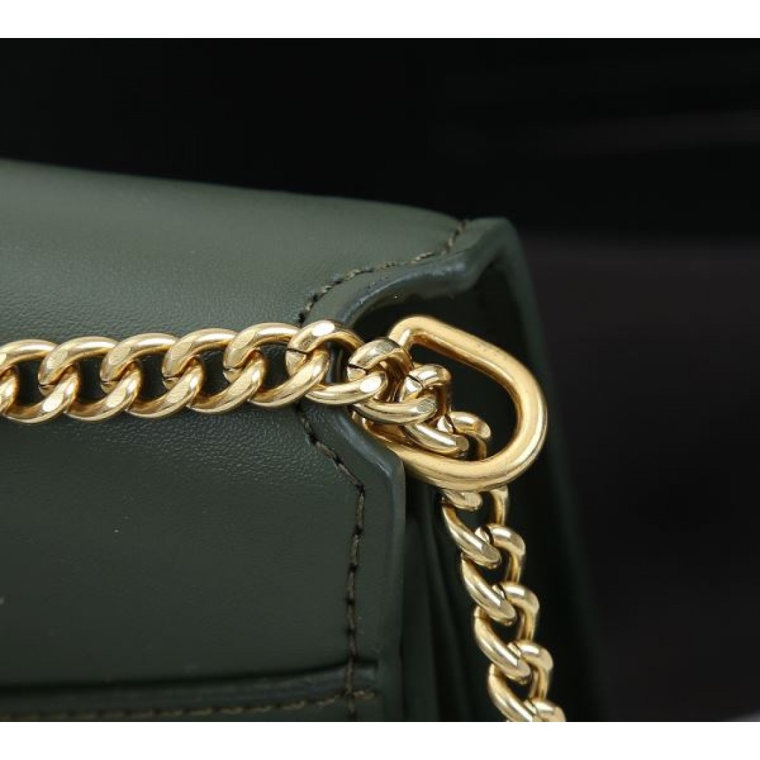 YSL イヴ サンローラン コピー ショルダーバッグ ロゴ 個性派ブランド SAINT LAURENT