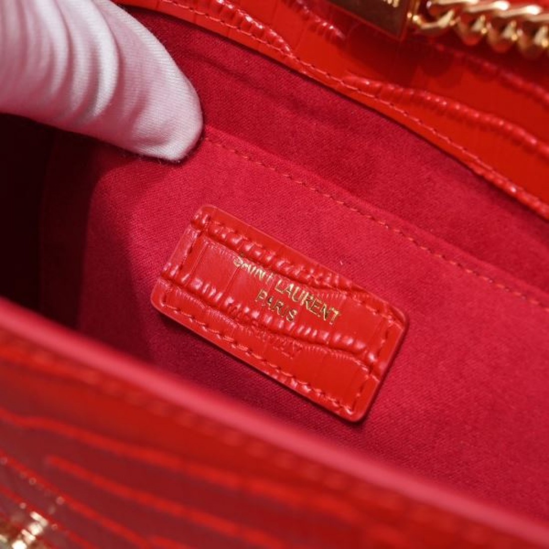 YSL イヴ サンローラン コピー ショルダーバッグ ロゴ 個性派ブランド SAINT LAURENT