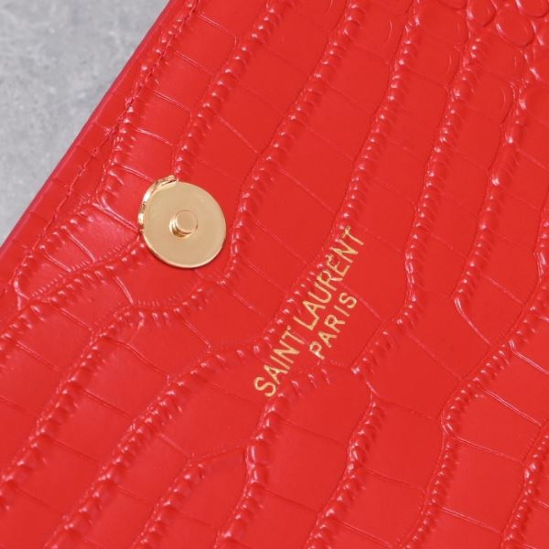 YSL イヴ サンローラン コピー ショルダーバッグ ロゴ 個性派ブランド SAINT LAURENT