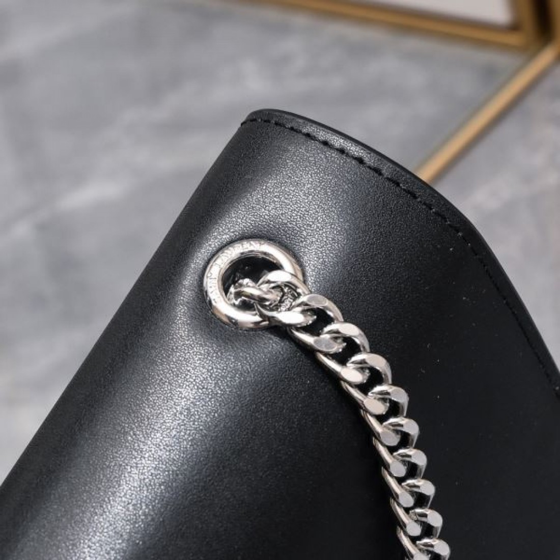 YSL イヴ サンローラン コピー ショルダーバッグ ロゴ 期間限定セール SAINT LAURENT