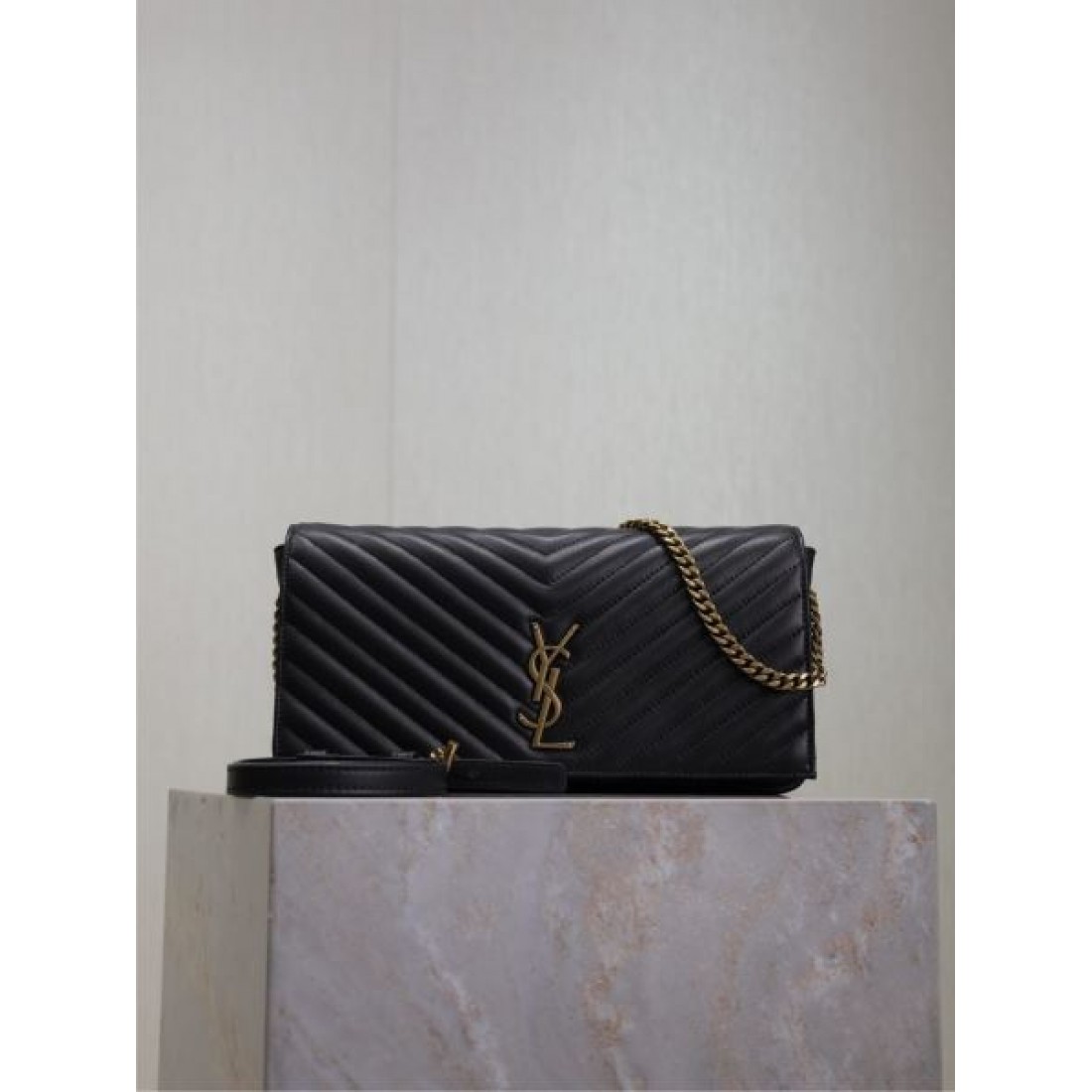 イヴ サンローラン コピー ショルダーバッグ ご好評につき SAINT LAURENT