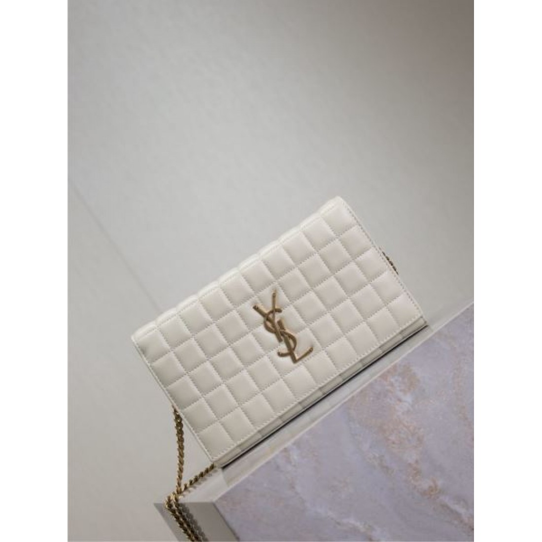 YSL イヴ サンローラン コピー ショルダーバッグ 今季トレンド SAINT LAURENT
