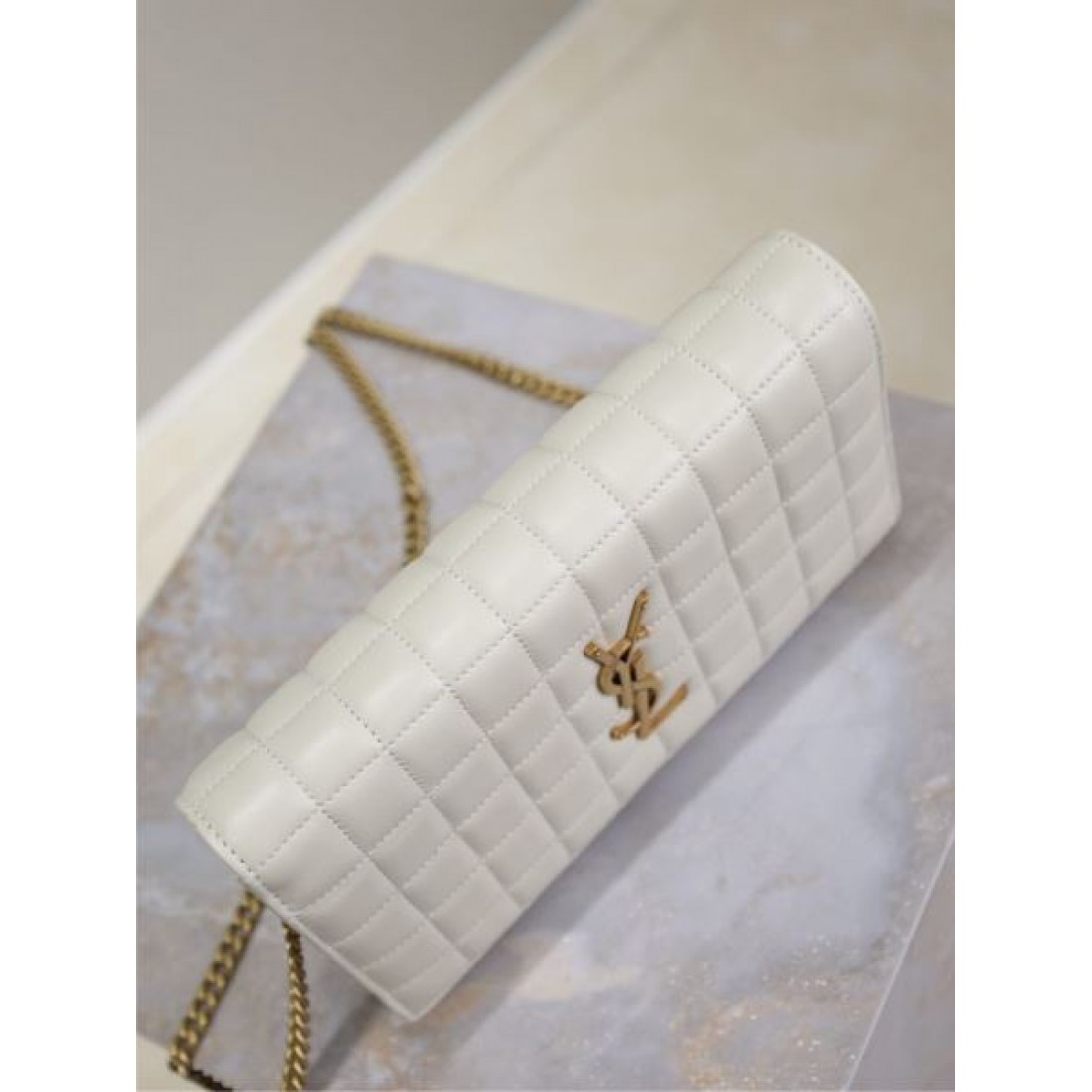 YSL イヴ サンローラン コピー ショルダーバッグ 今季トレンド SAINT LAURENT