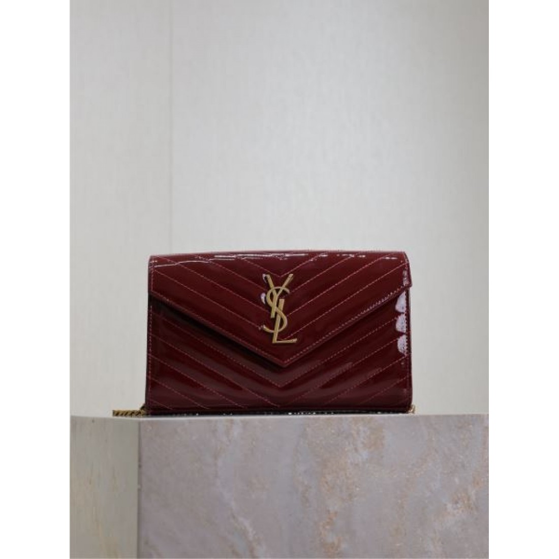 YSL イヴ サンローラン コピー ショルダーバッグ 注目度が高い SAINT LAURENT