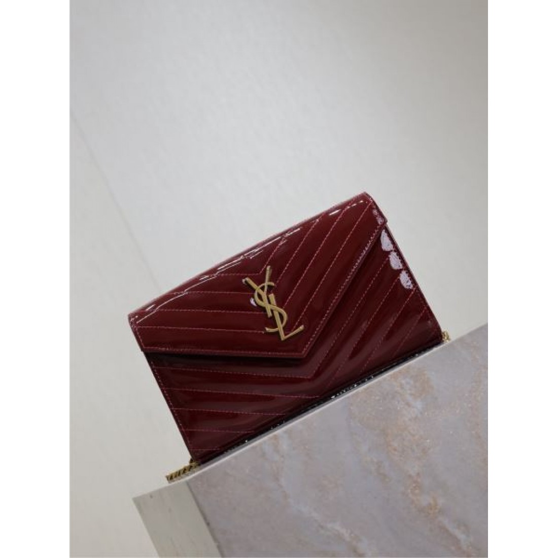 YSL イヴ サンローラン コピー ショルダーバッグ 注目度が高い SAINT LAURENT