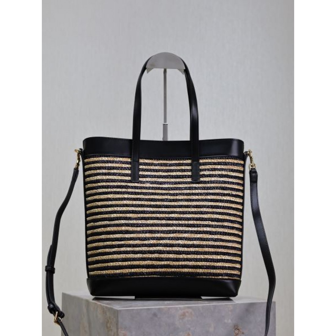 YSL イヴ サンローラン コピー トートバッグ ロゴが美しい SAINT LAURENT