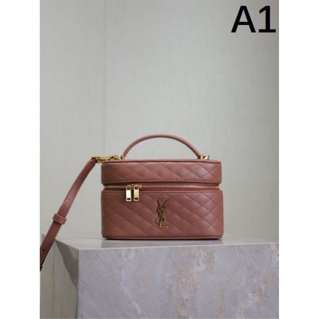 YSL イヴ サンローラン コピー トートバッグ 新作在庫希少 SAINT LAURENT