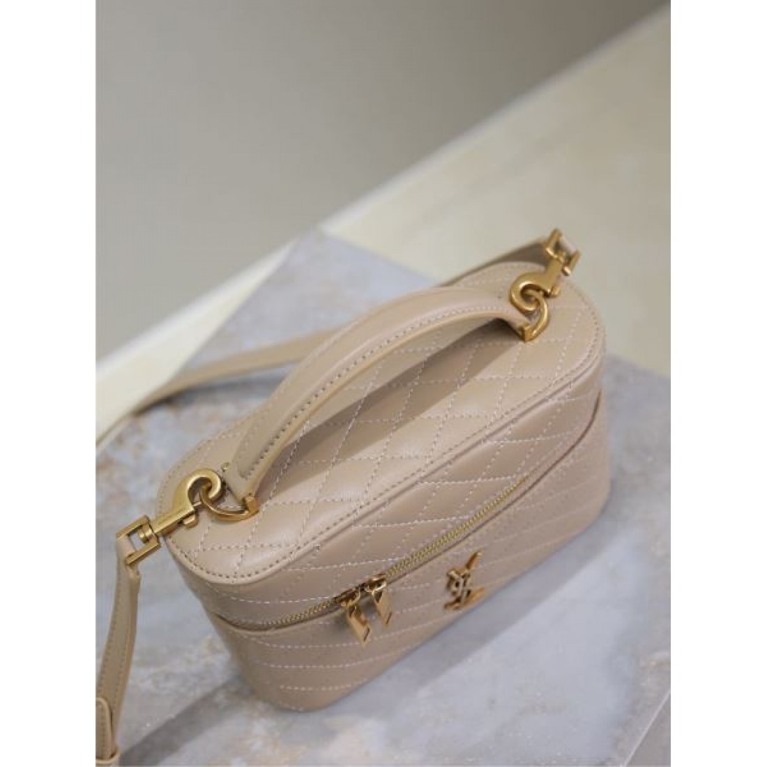 YSL イヴ サンローラン コピー トートバッグ 新作在庫希少 SAINT LAURENT