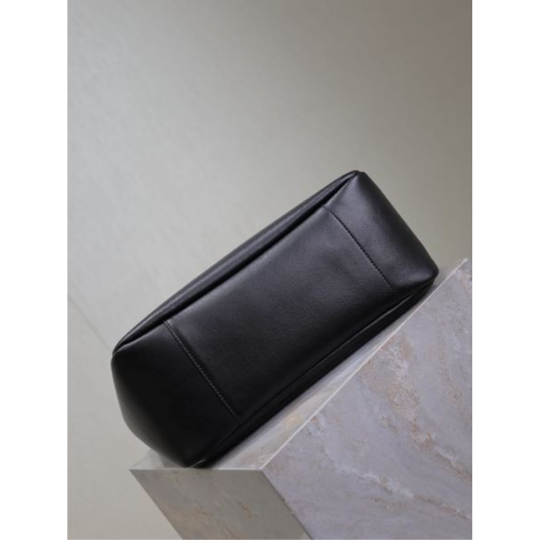 YSL イヴ サンローラン コピー トートバッグ 最安価格新品 SAINT LAURENT