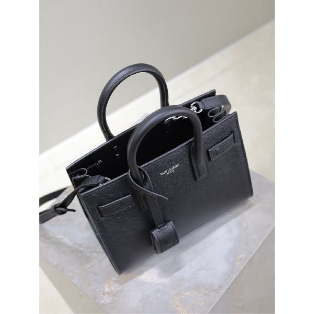 YSL イヴ サンローラン コピー トートバッグ ロゴ 北欧ブランド SAINT LAURENT