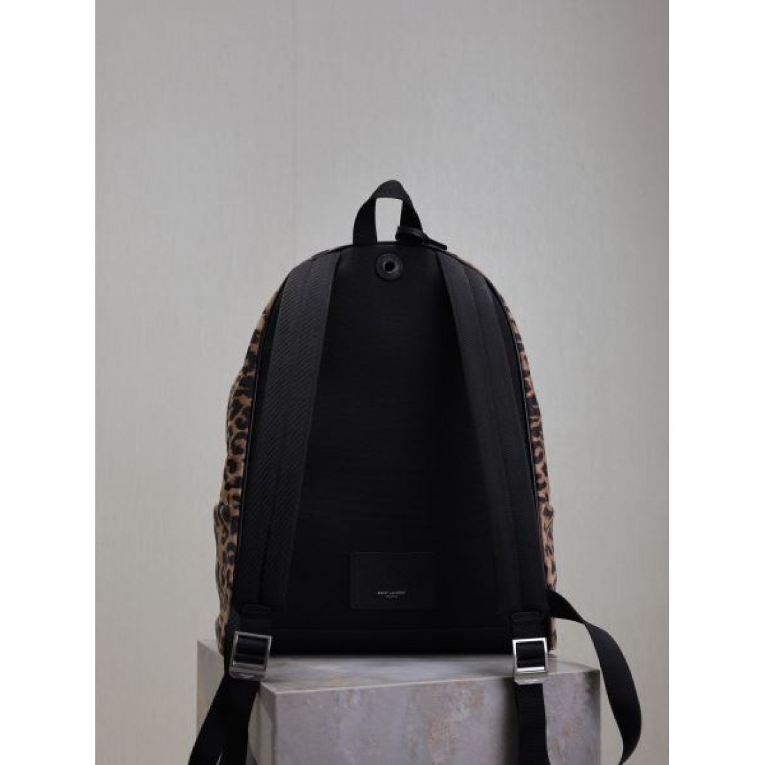 YSL イヴ サンローラン コピー バックパック ロゴ きちんと感がある SAINT LAURENT