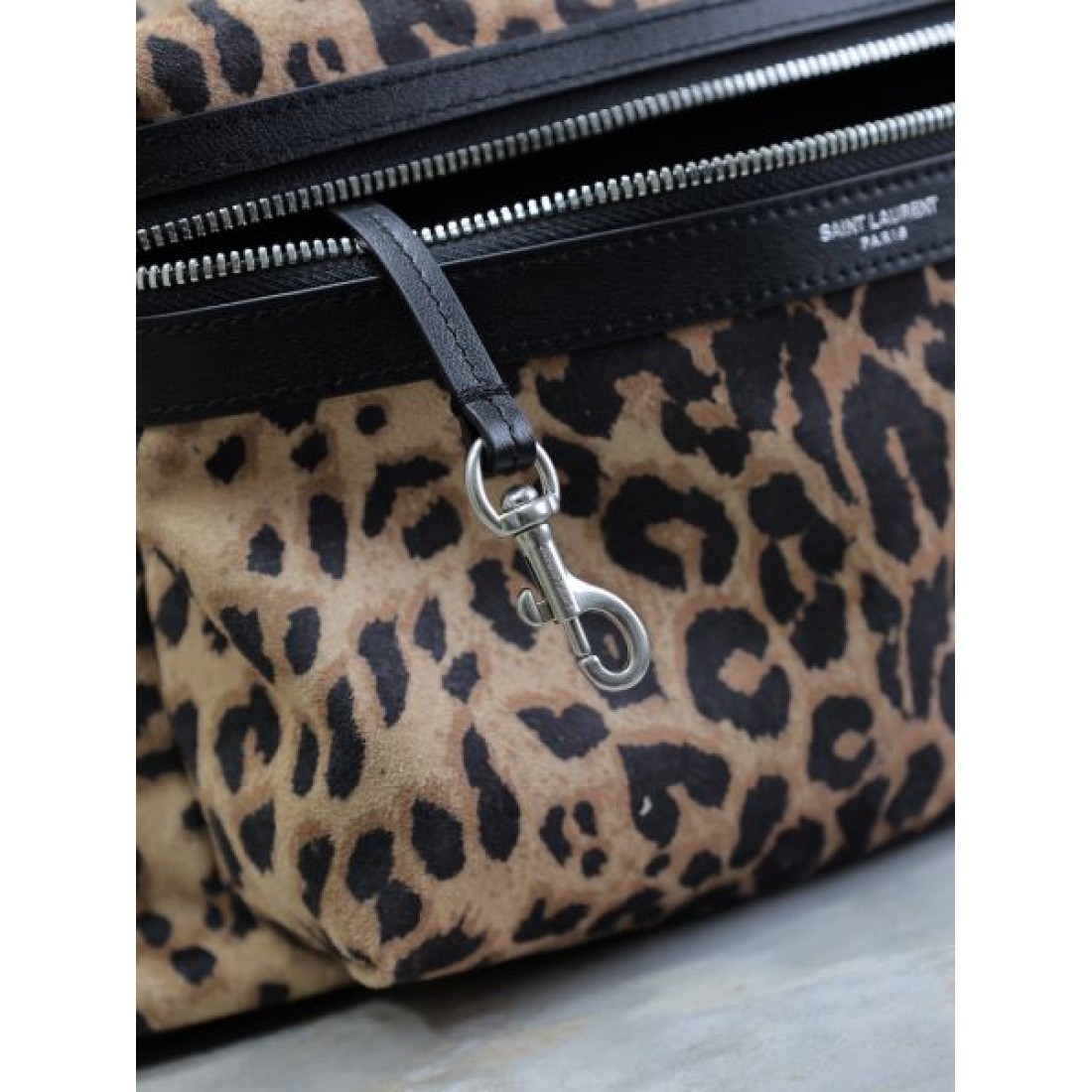 YSL イヴ サンローラン コピー バックパック ロゴ きちんと感がある SAINT LAURENT