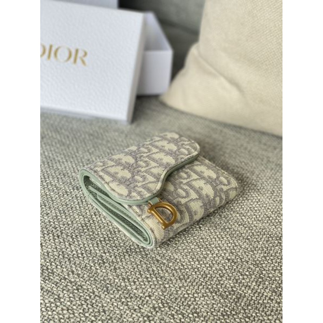 スタイリッシュなスタイル DIOR スーパーコピー 三つ折り財布 再入荷待望
