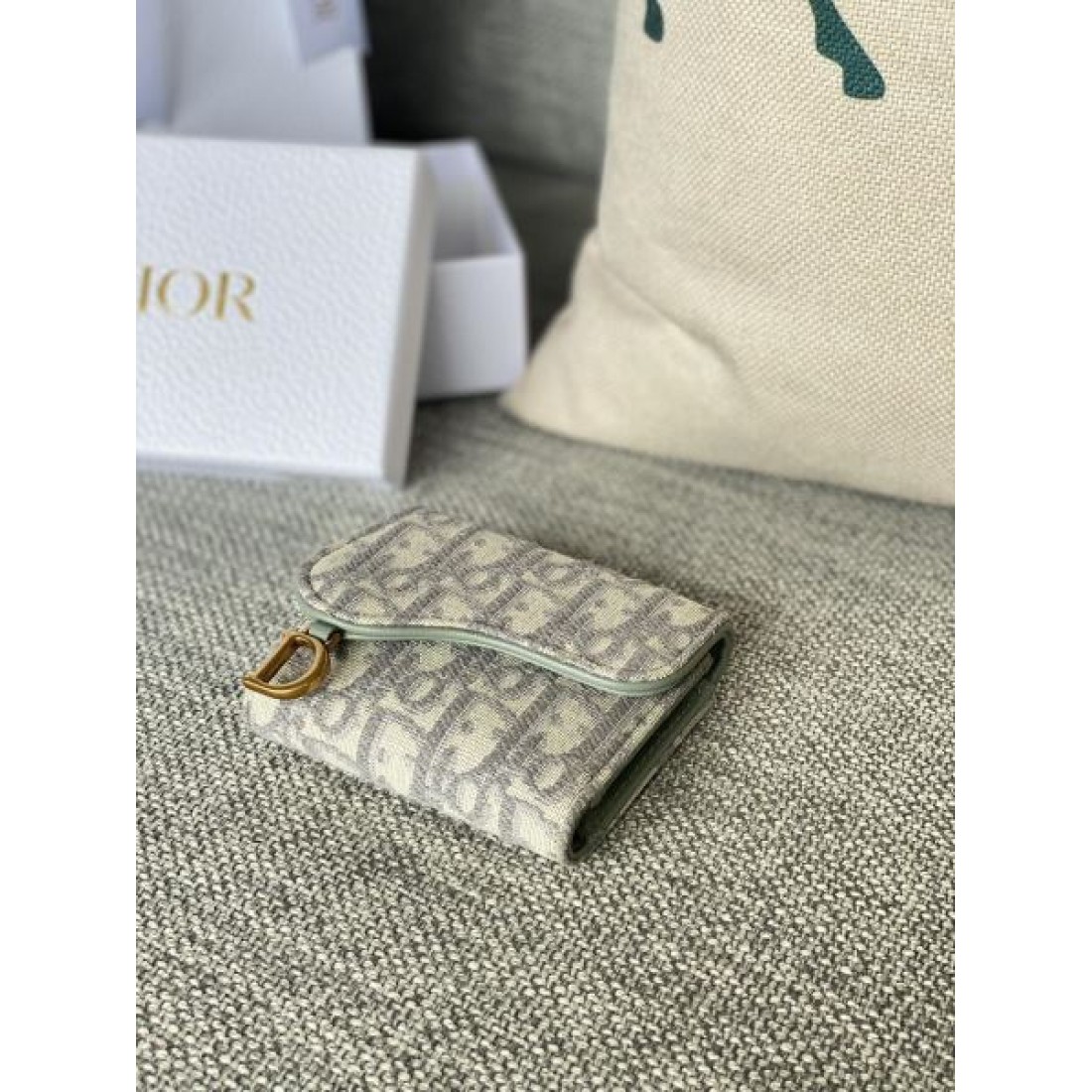 スタイリッシュなスタイル DIOR スーパーコピー 三つ折り財布 再入荷待望