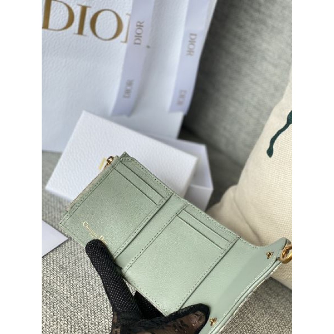 スタイリッシュなスタイル DIOR スーパーコピー 三つ折り財布 再入荷待望