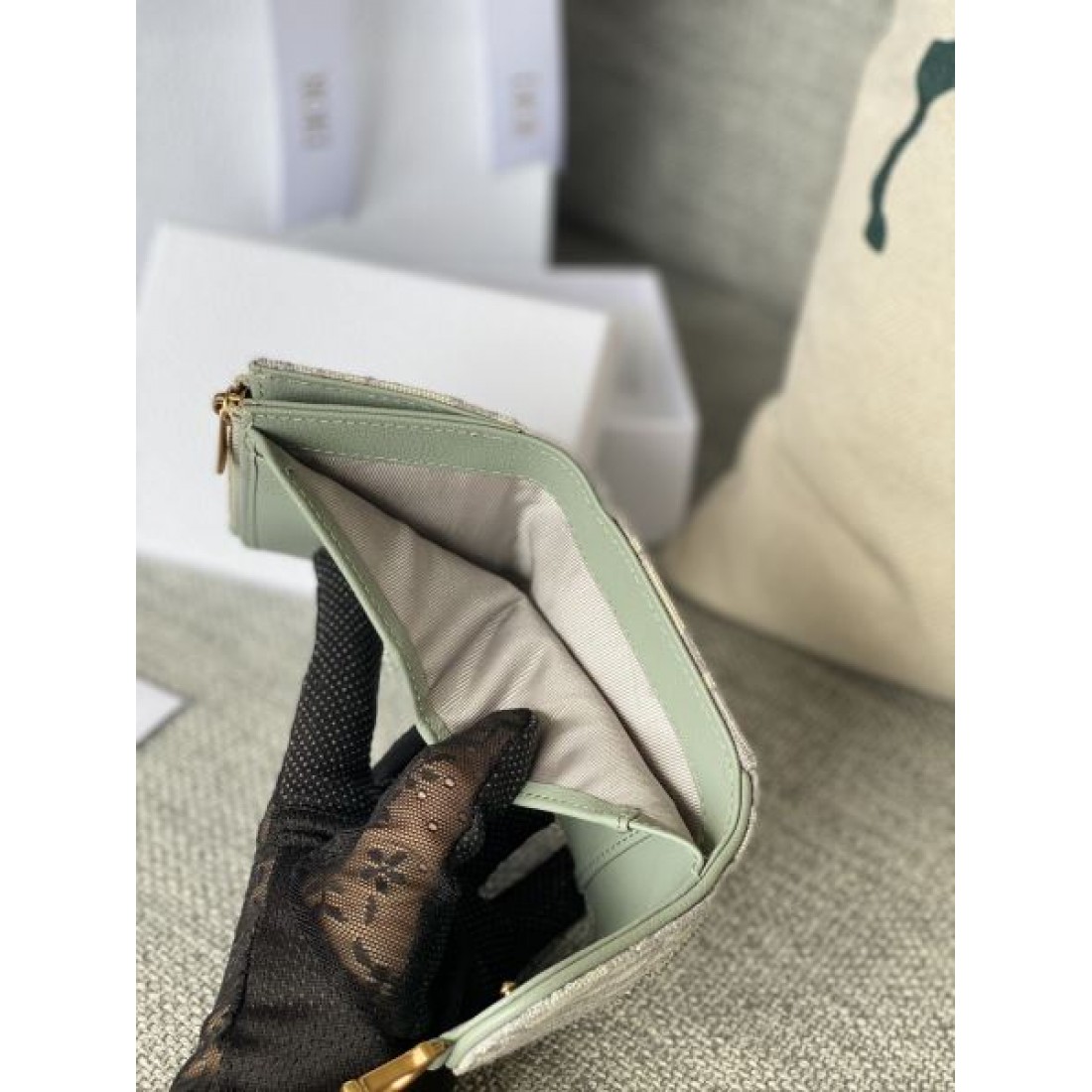 スタイリッシュなスタイル DIOR スーパーコピー 三つ折り財布 再入荷待望