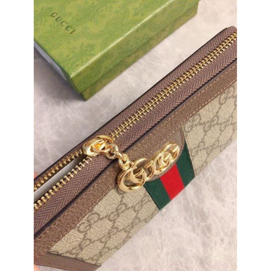 夏欠かせないアイテム GUCCI スーパーコピー 長財布 アイテム推薦 人気作