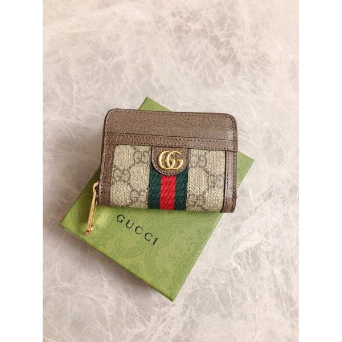 レディースファッション GUCCI 夏の最旬スタイルを楽しい グッチ コピー カードケース