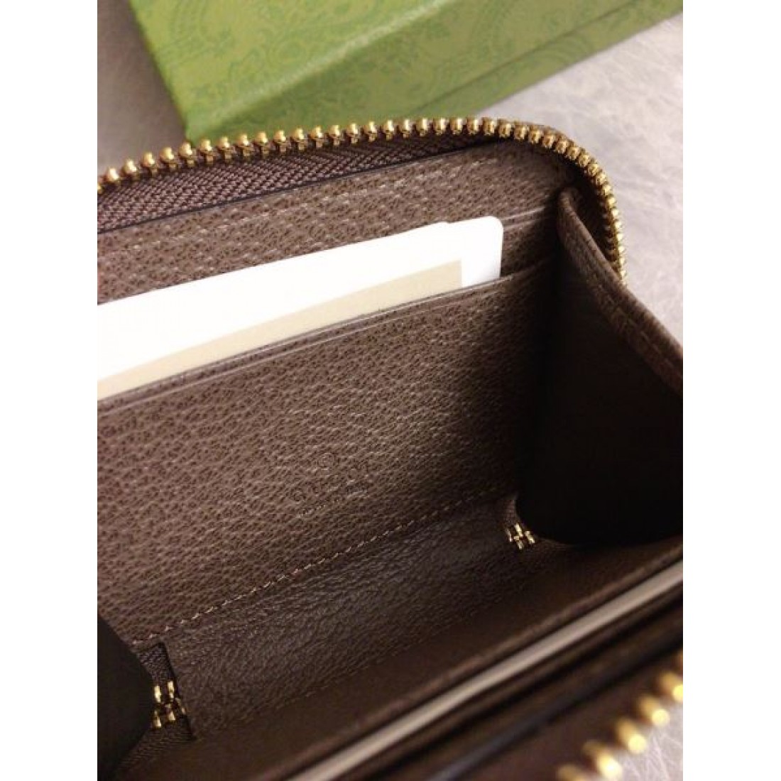 レディースファッション GUCCI 夏の最旬スタイルを楽しい グッチ コピー カードケース