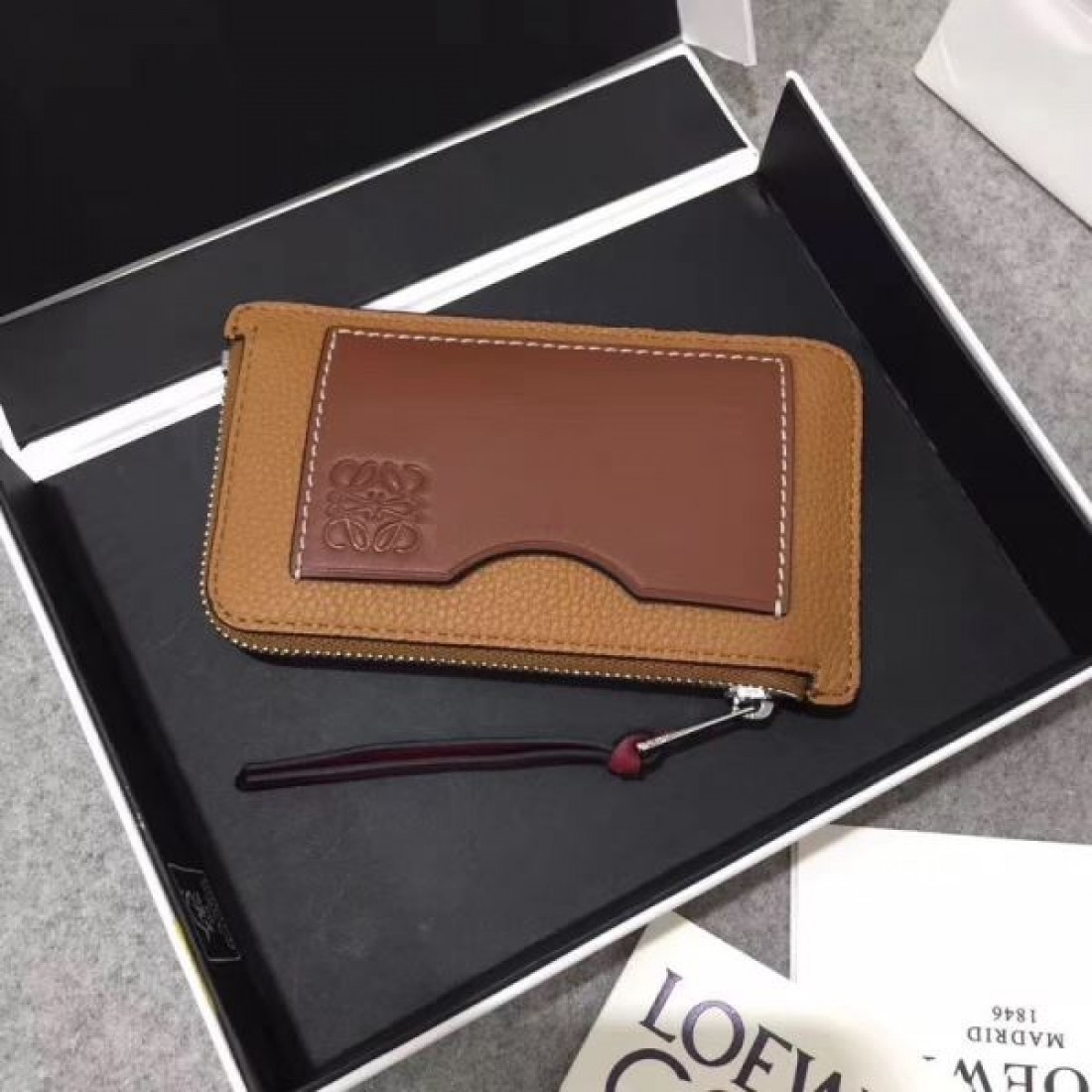 LOEWE ロエベ コピー カードケース コスパ最強新作におすすめ 激安 レディースファッション