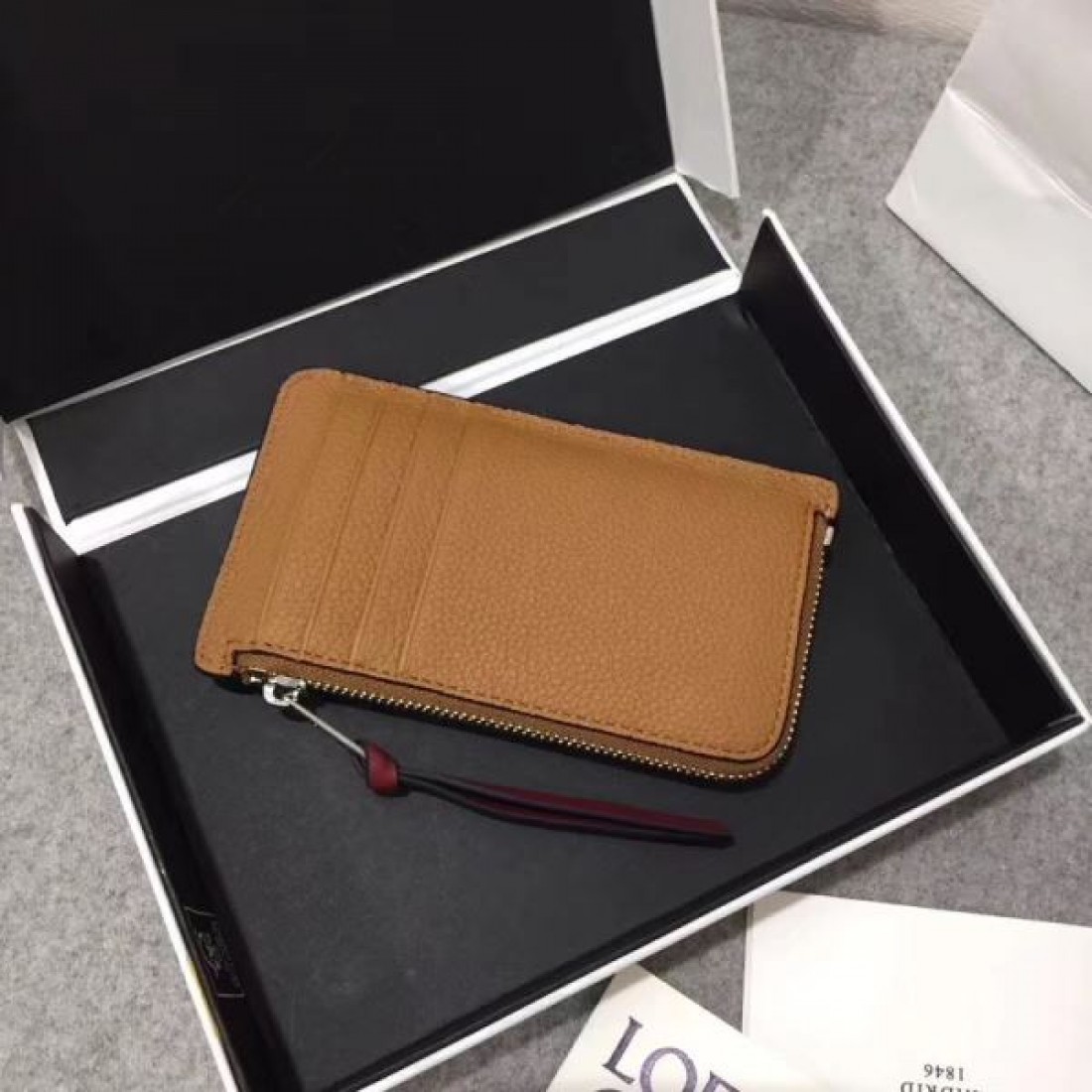 LOEWE ロエベ コピー カードケース コスパ最強新作におすすめ 激安 レディースファッション