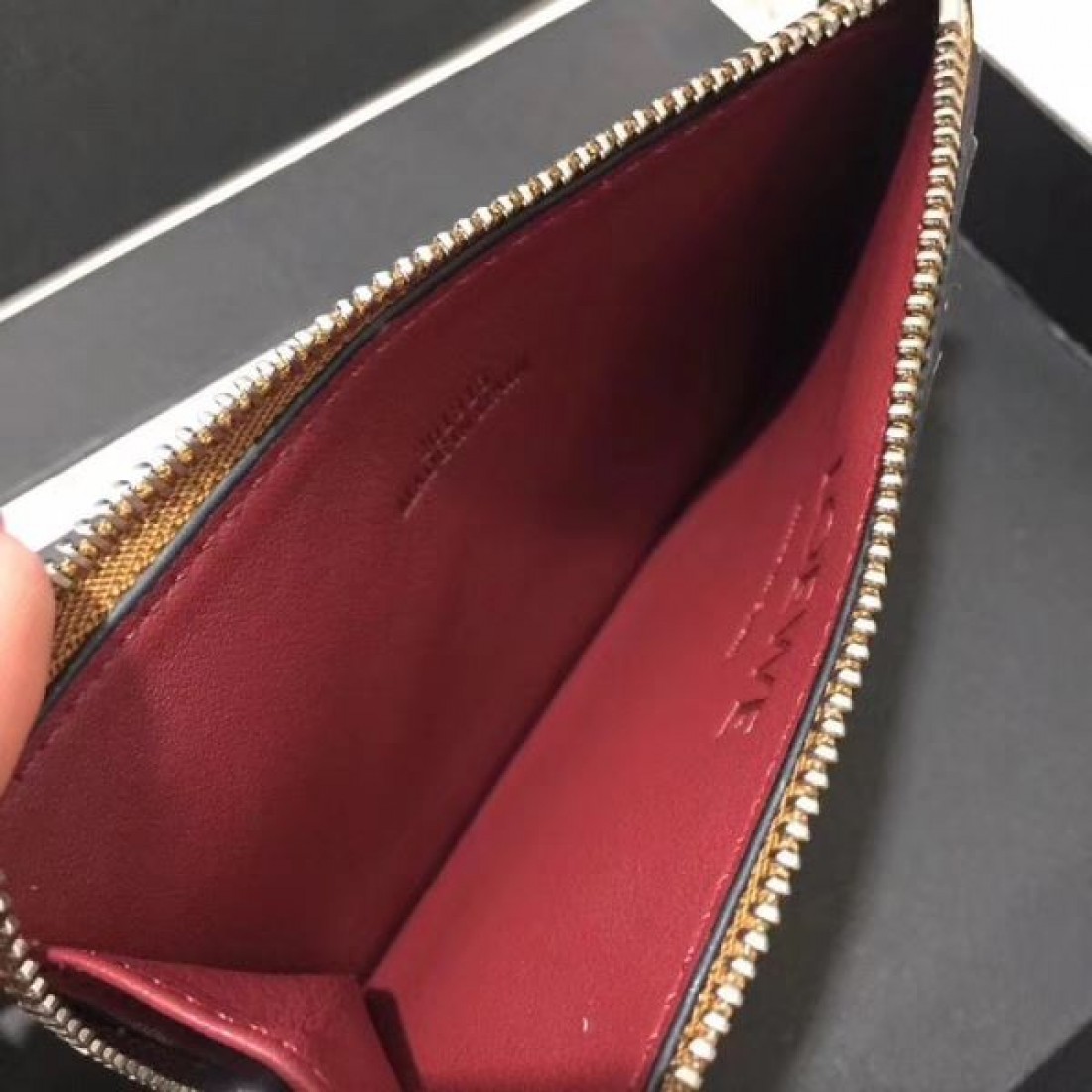 LOEWE ロエベ コピー カードケース コスパ最強新作におすすめ 激安 レディースファッション
