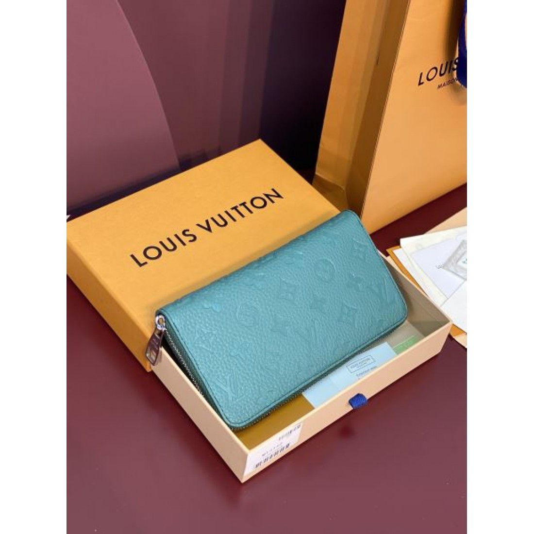 魅力的なポイント GUCCI スーパーコピー 長財布 アイテムに活躍 2025SS
