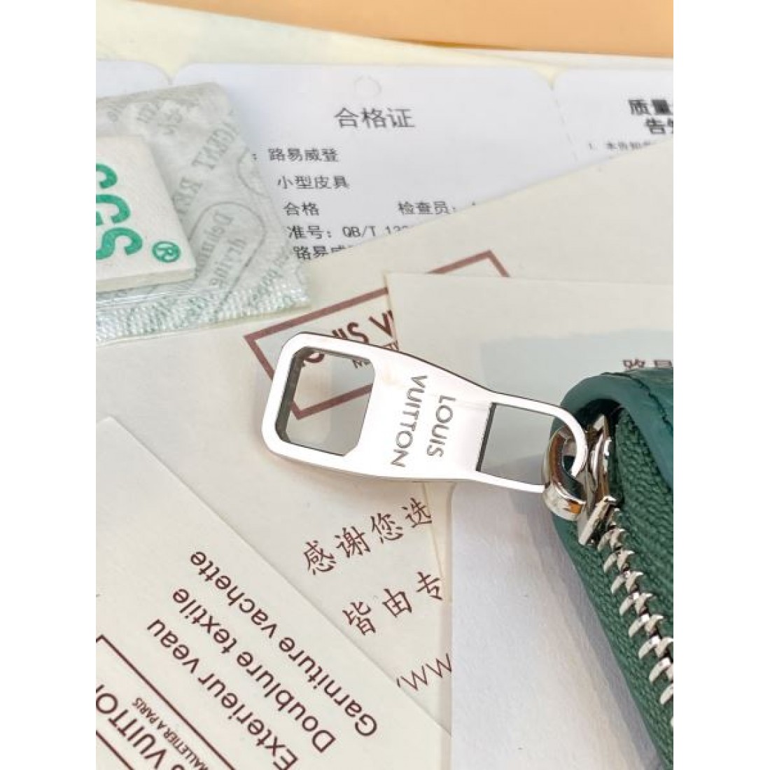 魅力的なポイント GUCCI スーパーコピー 長財布 アイテムに活躍 2025SS
