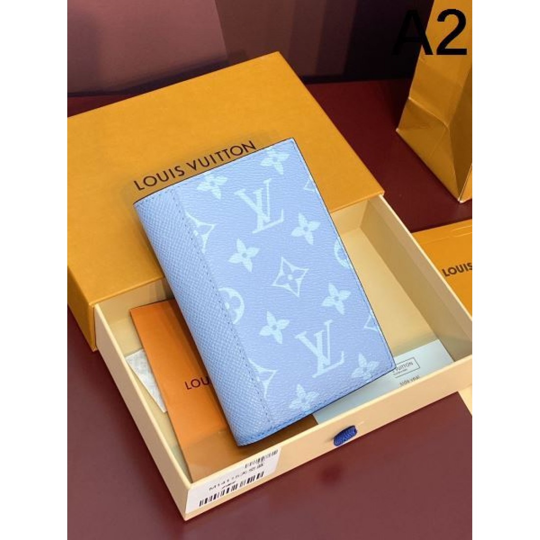 超おしゃれ大人気 LOUIS VUITTON スーパーコピー 二つ折り財布 新しい自分に出会う