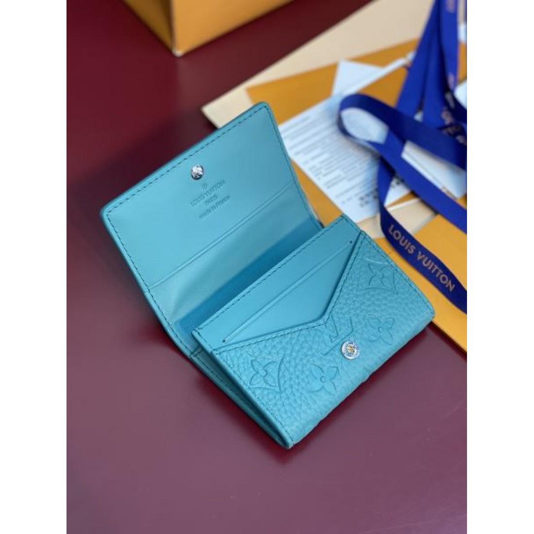 圧倒的人気を誇る LOUIS VUITTON スーパーコピー 二つ折り財布 流行最前線