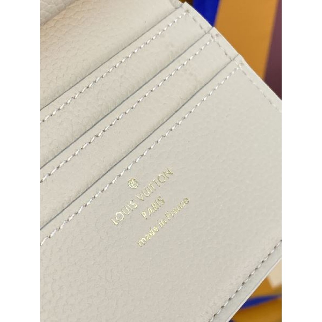 入手困難アイテム LOUIS VUITTON スーパーコピー 二つ折り財布 今季マストバイ