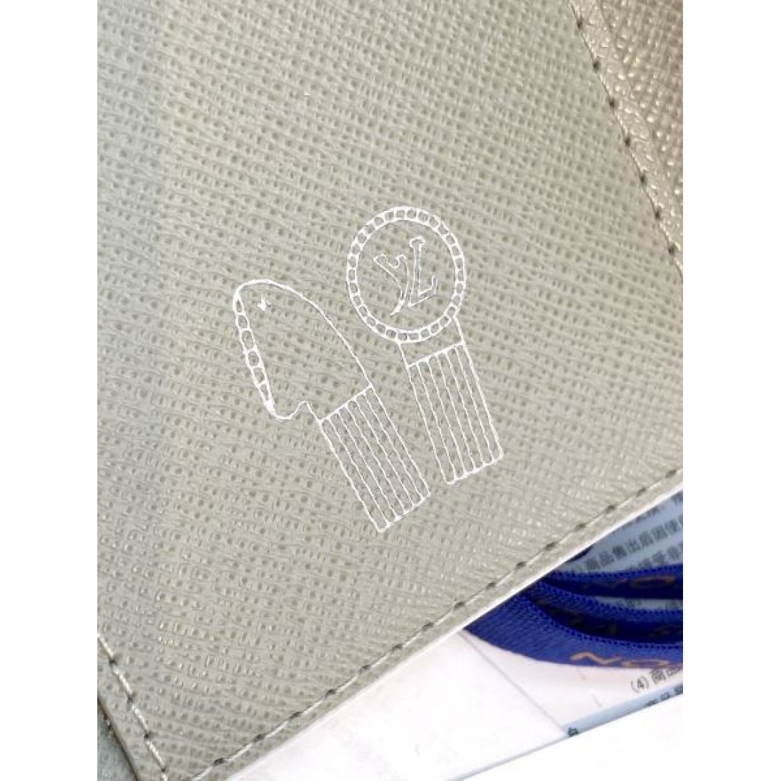 今季話題の一級品 ルイヴィトン コピー 三つ折り財布 高品質 LOUIS VUITTON 魅力的