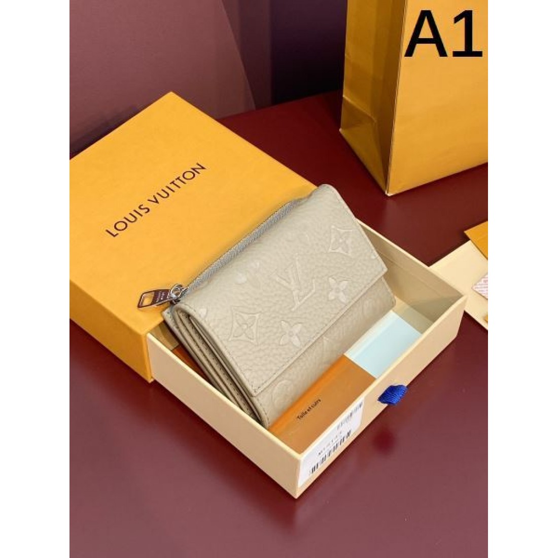LOUIS VUITTON ルイヴィトン コピー 三つ折り財布 完売必須 限定SALE 上質
