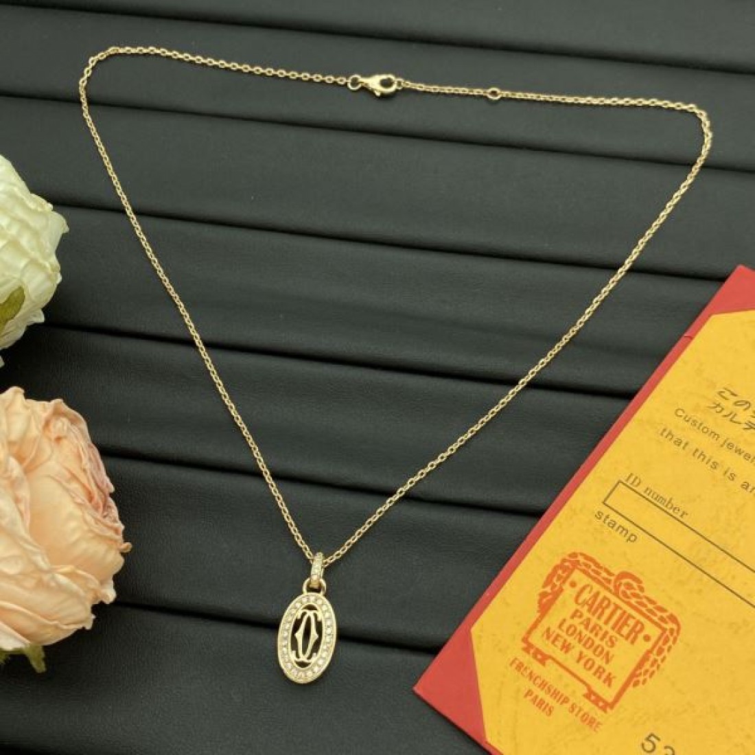 カルティエ スーパーコピー ネックレス ロゴ カッコ良くキあります CARTIER
