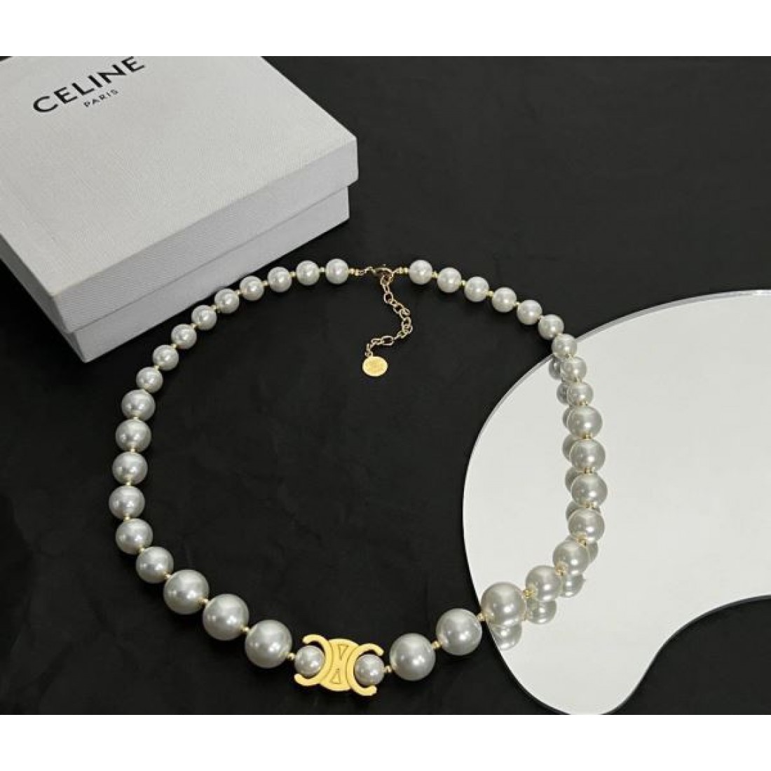 セリーヌ コピー ネックレス ロゴ 大人買いする方も多い CELINE