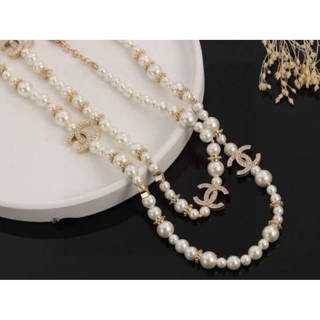 シャネル コピー ネックレス ロゴ 海外セレブが注目アイテム CHANEL