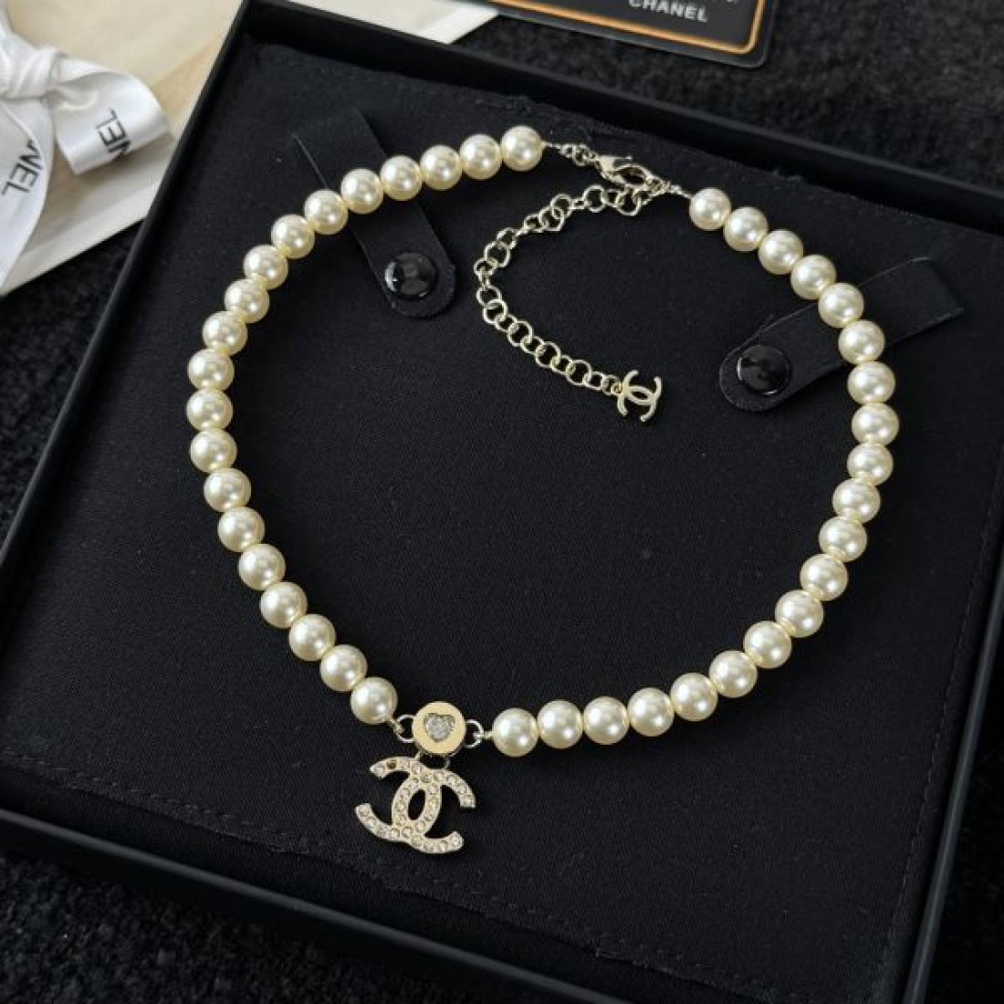 シャネル コピー ネックレス ロゴ 人気沸騰中 おしゃれ新品 CHANEL