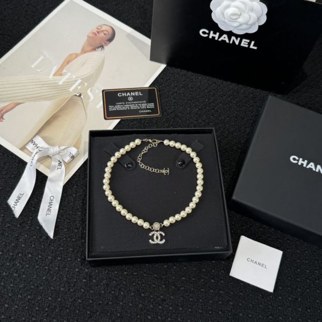 シャネル コピー ネックレス ロゴ 人気沸騰中 おしゃれ新品 CHANEL