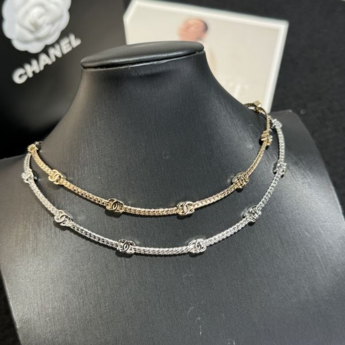 シャネル コピー ネックレス ロゴ シーズンの流行にチェック CHANEL
