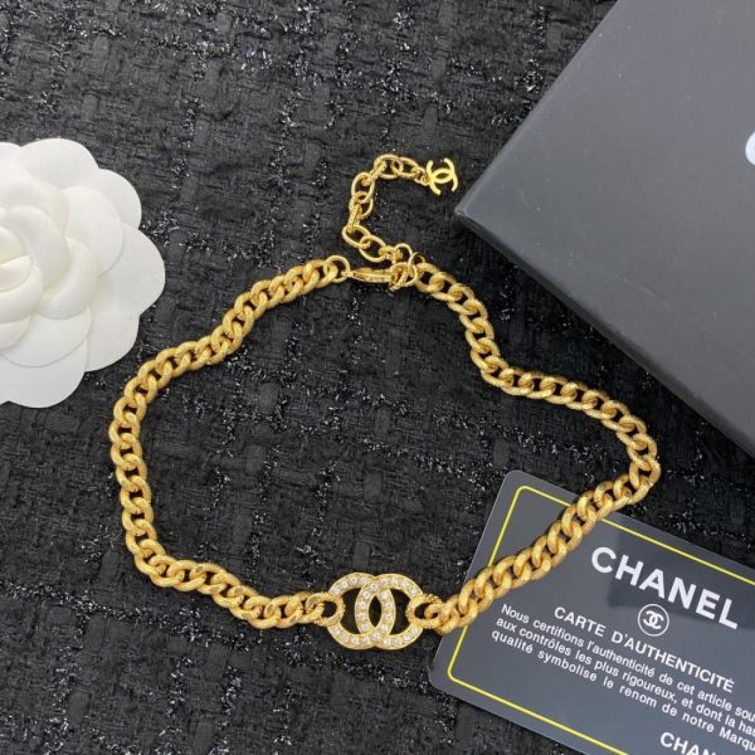 シャネル コピー ネックレス ロゴ 気軽におしゃれを楽しめる CHANEL