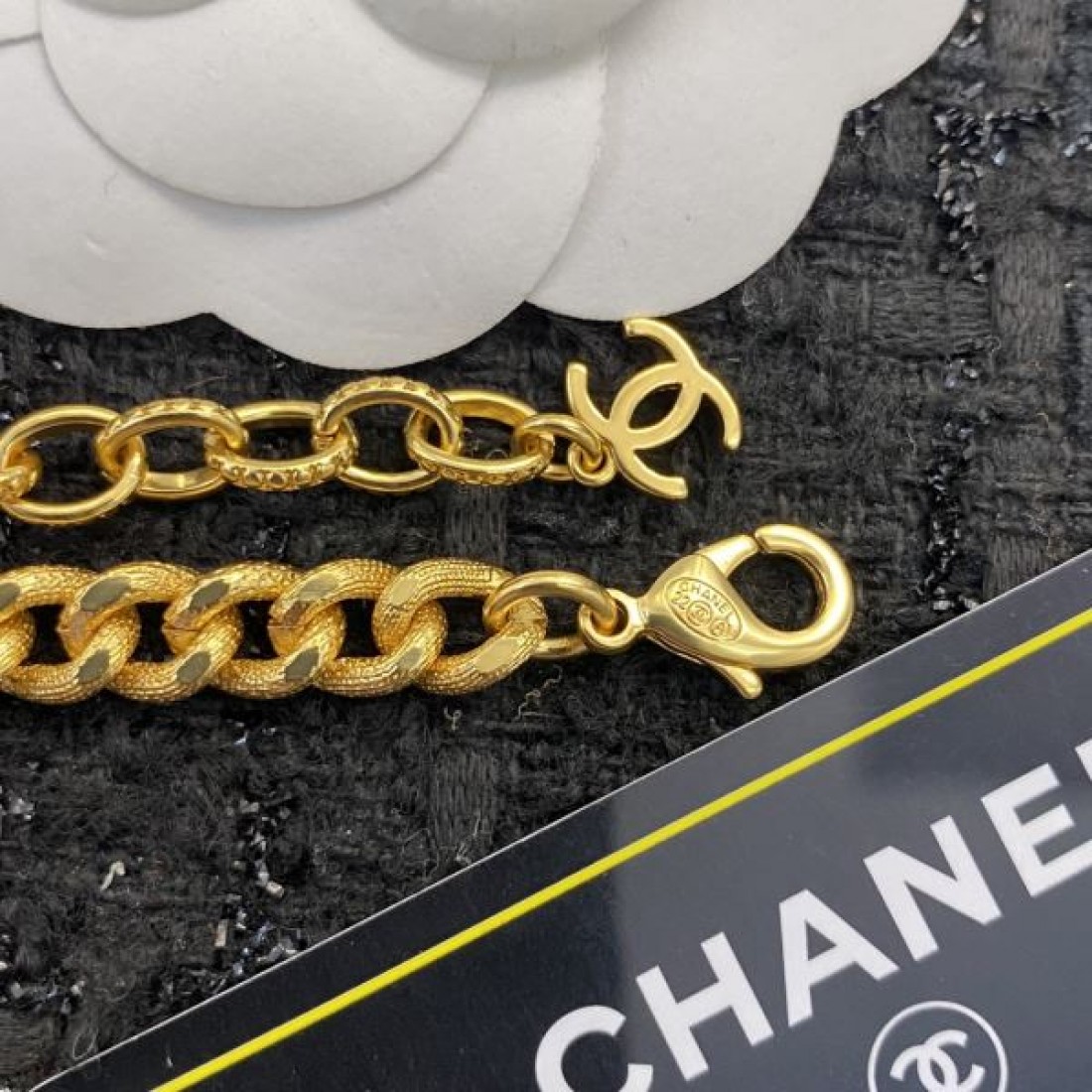 シャネル コピー ネックレス ロゴ 気軽におしゃれを楽しめる CHANEL
