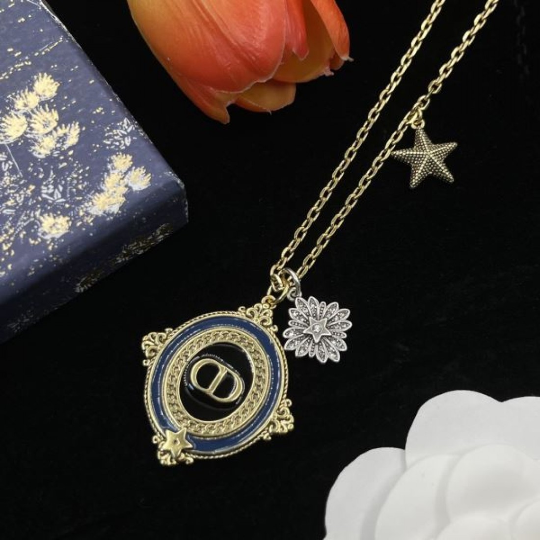 ディオール コピー ネックレス ロゴ オシャレに圧倒的な人気の DIOR