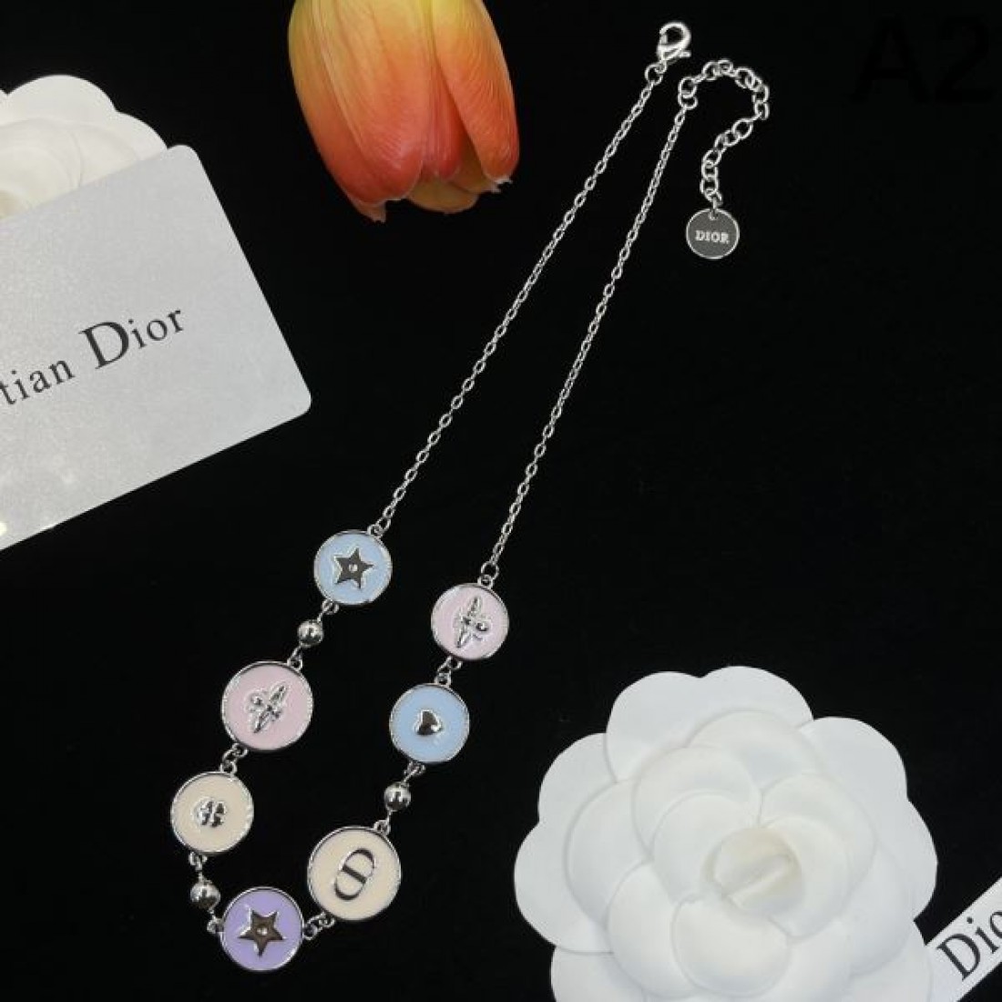 ディオール コピー ネックレス ロゴ 最新シーズンがやってきた DIOR